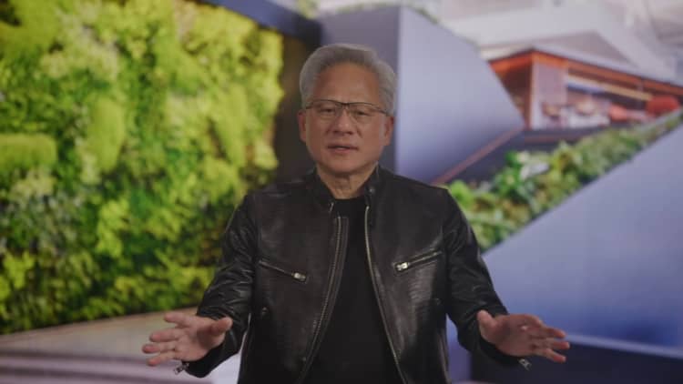 黄仁勋接受 CNBC 采访